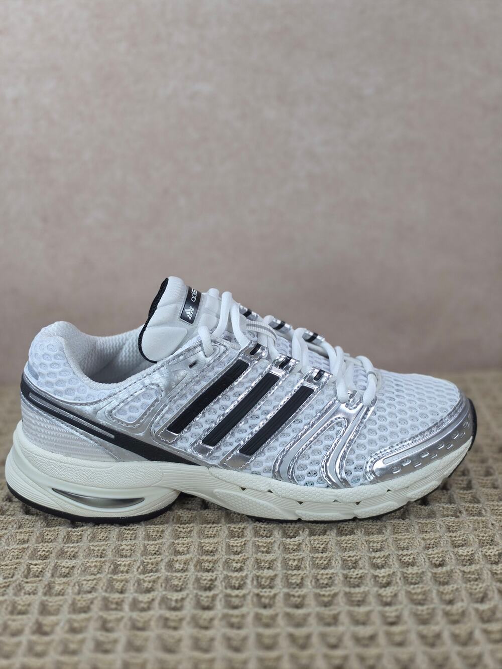 Adidas Adistar Control 5 W KJ8781 Women's 7 White Silver Black – Brand New